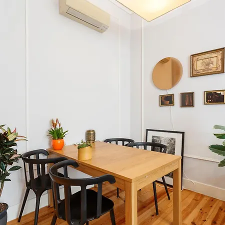 At Sao Juliao 23 * Lisbon