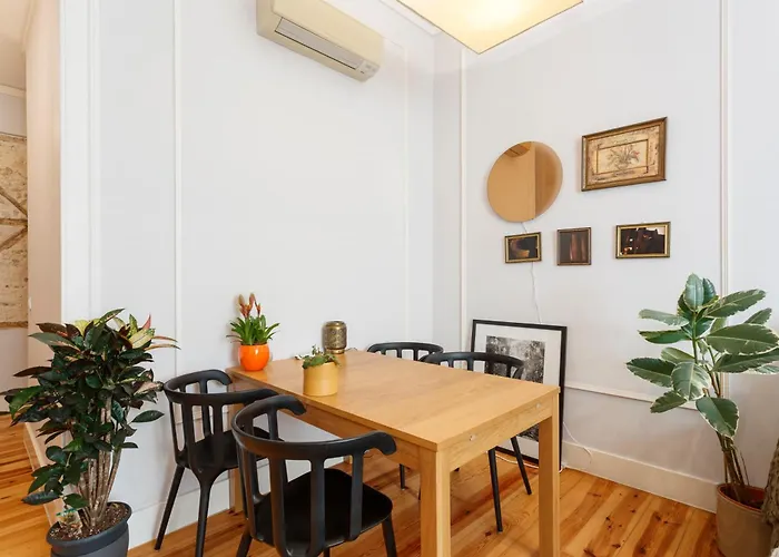 At Sao Juliao 23 * Lisbon