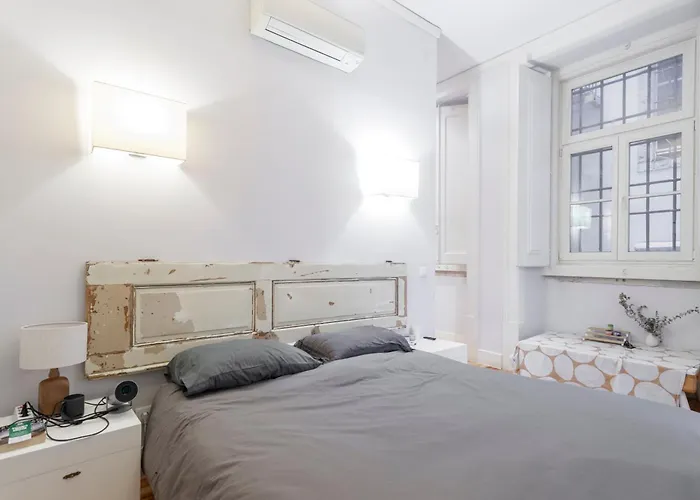 Apartment At Sao Juliao 23